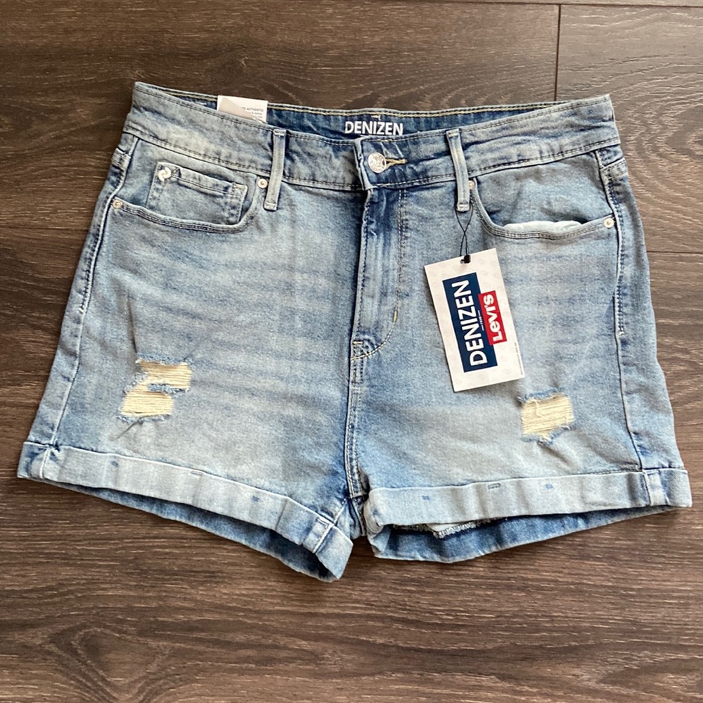 NWT Denizen from Levi’s mom shorts size 9/29